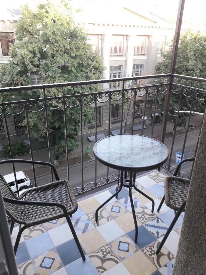 2 Bdr Apartment Near Gorky Park, Center Charków Zewnętrze zdjęcie
