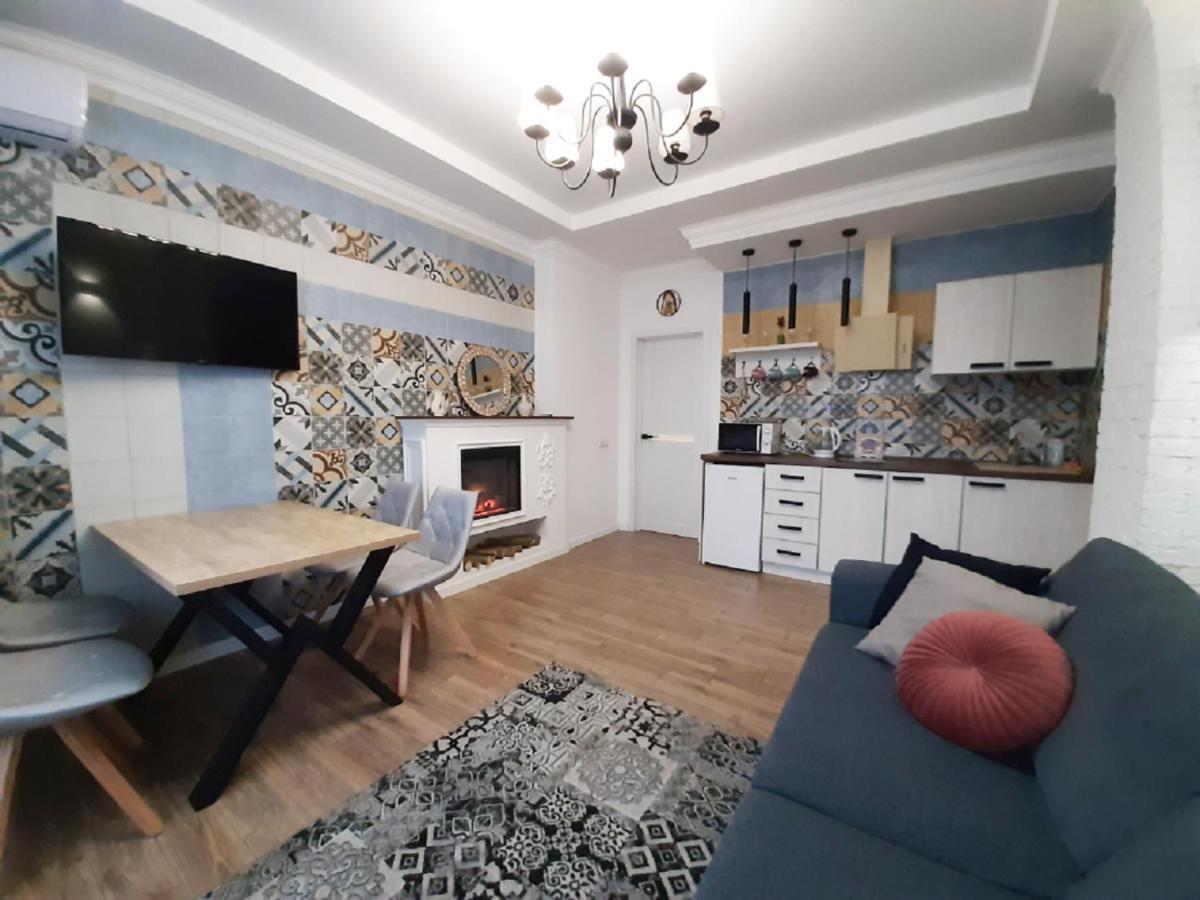 2 Bdr Apartment Near Gorky Park, Center Charków Zewnętrze zdjęcie
